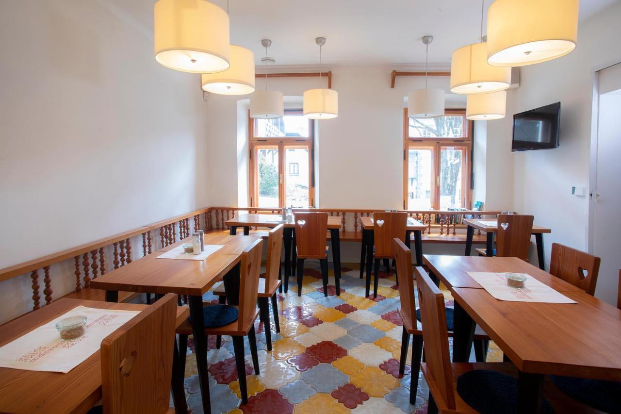 Pr'Gavedarjo Eco Heritage B&B Краньска Гора Экстерьер фото