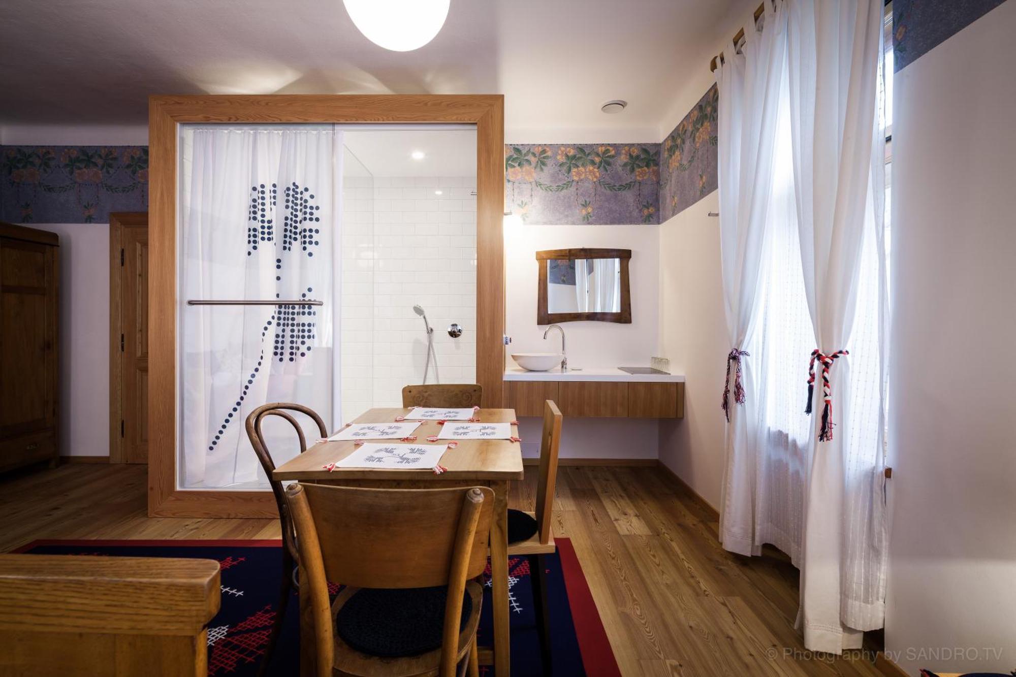 Pr'Gavedarjo Eco Heritage B&B Краньска Гора Экстерьер фото