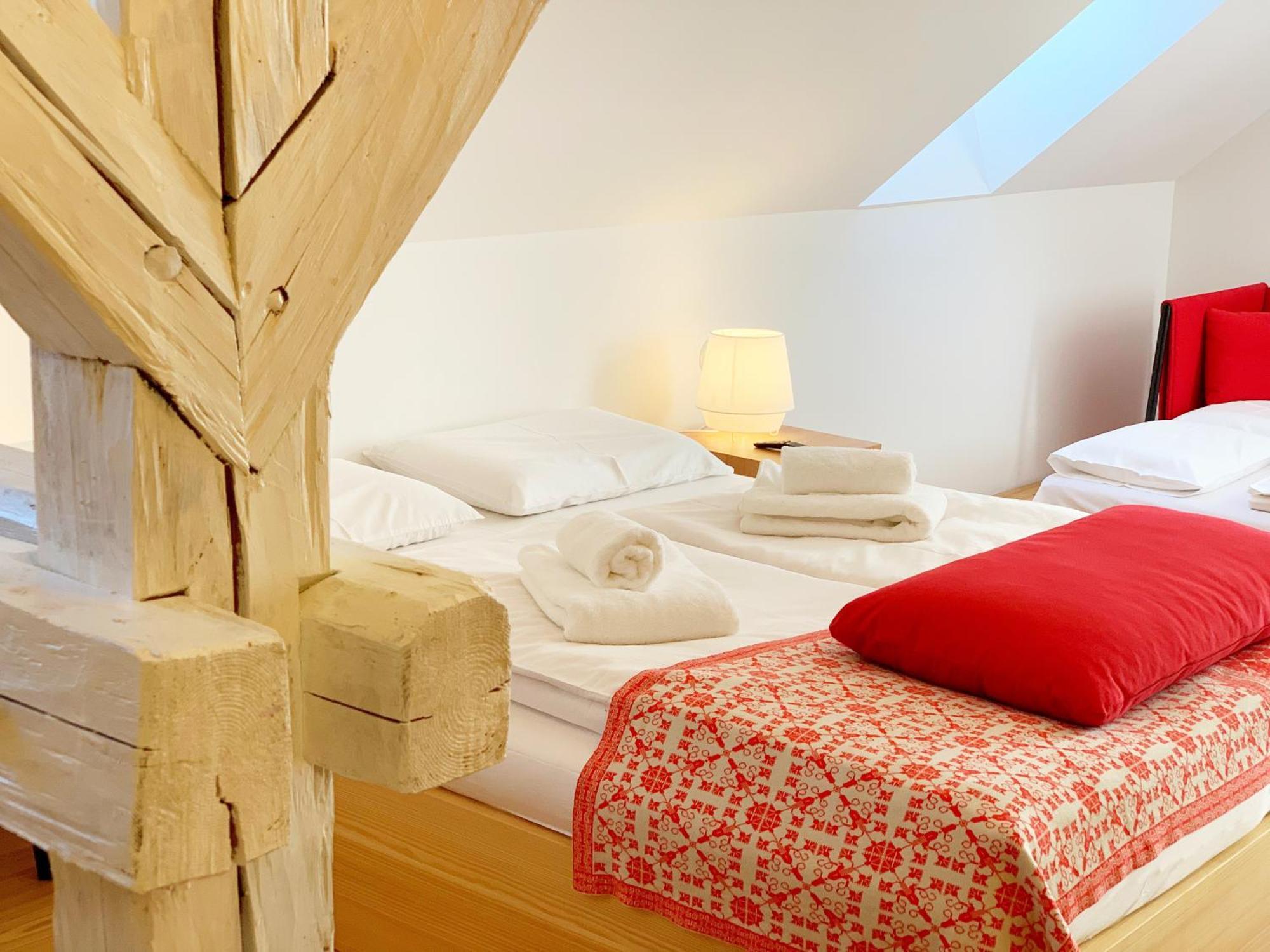 Pr'Gavedarjo Eco Heritage B&B Краньска Гора Экстерьер фото
