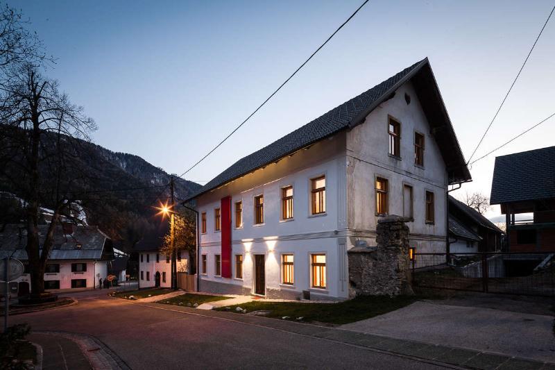 Pr'Gavedarjo Eco Heritage B&B Краньска Гора Экстерьер фото